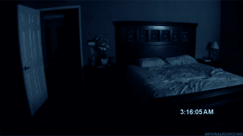 Paranormal activity (2007)